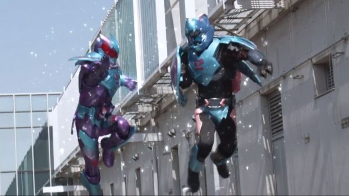 [가면라이더 리바이스] 파워 인플레에 밀려난 폼이 활약하다_11.jpg