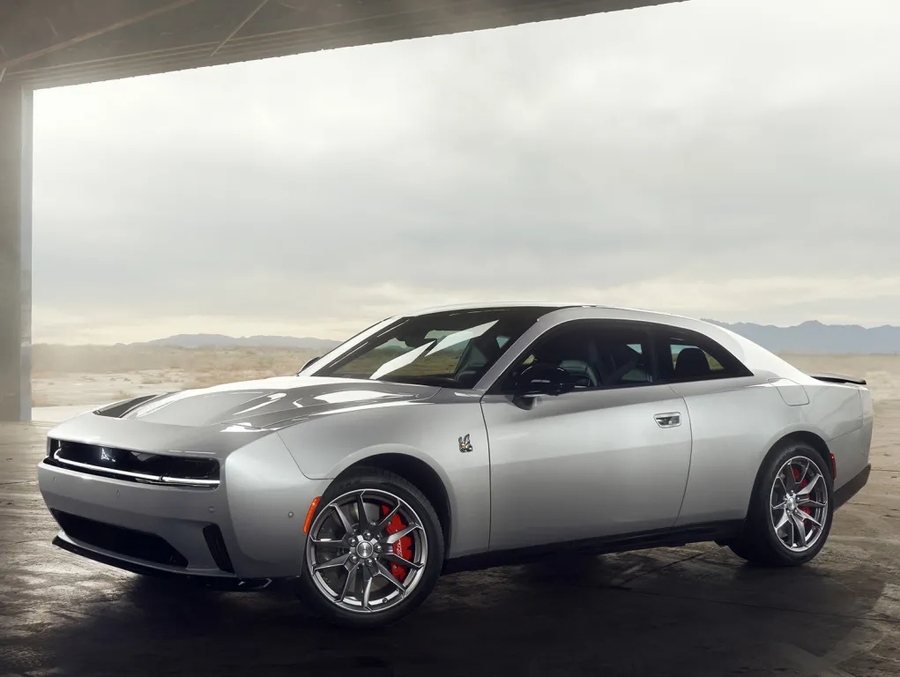 이번에 전기차로 출시한다는 미국 머슬카 3대장 닷지 차저 근황_2.webp