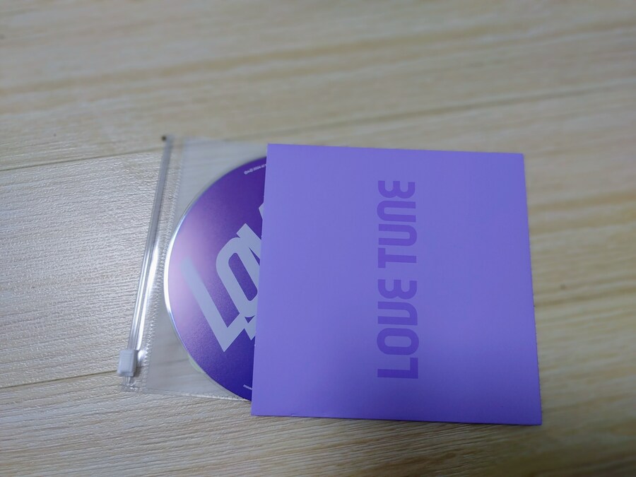 요즘 앨범은 CD 보다 포토가 더 중한 듯 (피프티피프티)_3.jpg