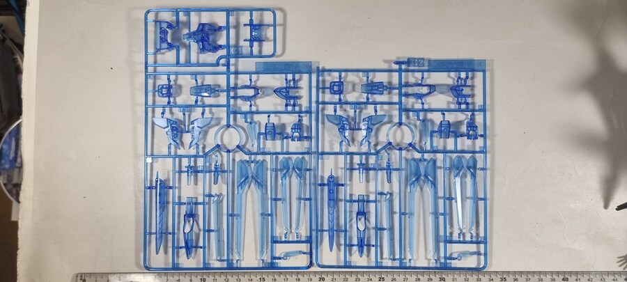 HG 라이징 프리덤 솔리드 클리어 박스 아트 런너 설명서_4.jpg
