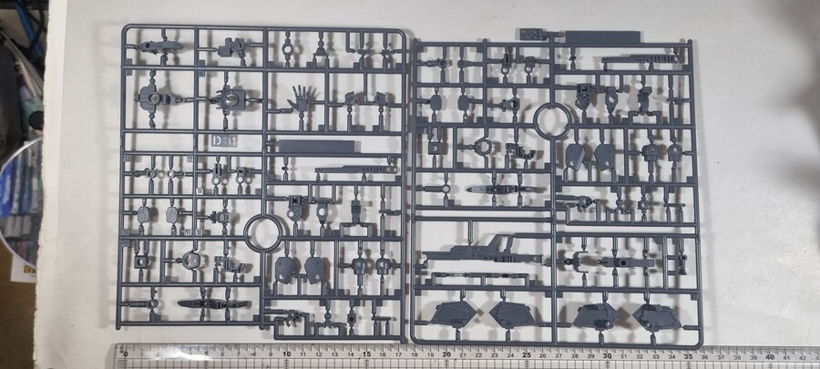 HG 라이징 프리덤 솔리드 클리어 박스 아트 런너 설명서_5.jpg