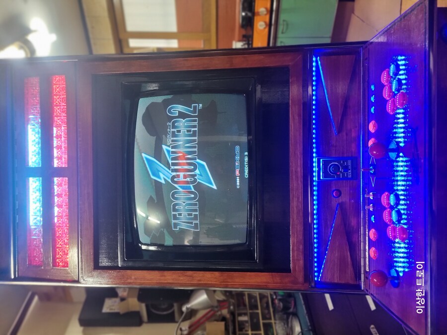 브라운관이 자동 회전되는 케비넷_1.jpg