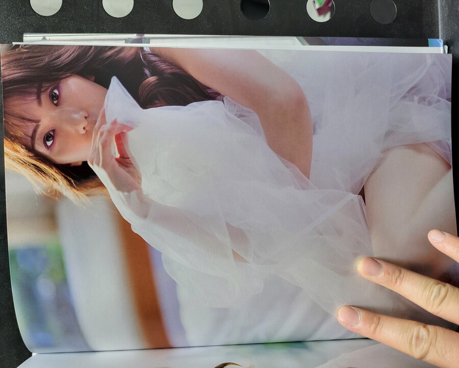 山岸あや花(야마기시 아야카) 사진집 斐色(AYAIRO)_10.jpg