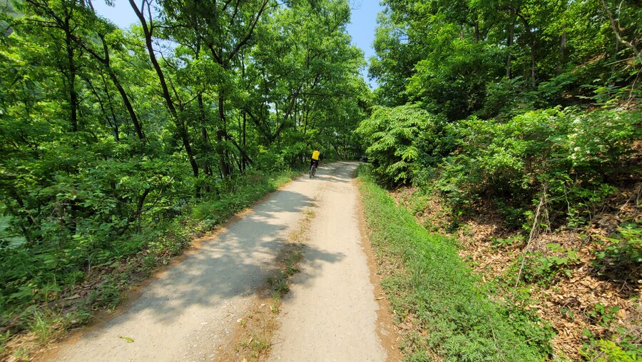 오랜만에 자전거타고 산에다녀왔습니다._4.jpg