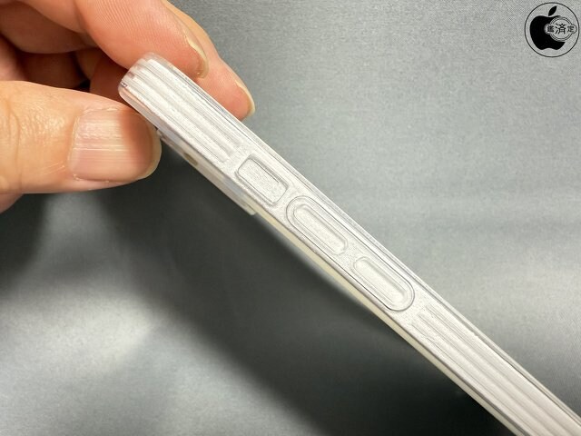 [루머] 아이폰 SE 4 더미 유출_2.jpg