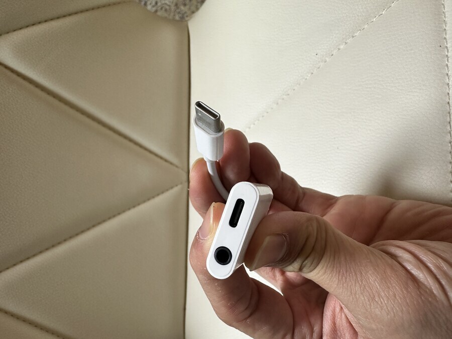 메타 퀘스트3S, USB-C to 3.5mm 젠더로 유선 헤드셋/이어폰과 연결하기_6.jpg