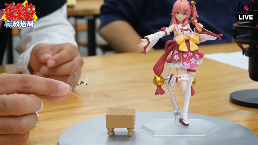 [맥스 팩토리] figma 사쿠라 미코 & 호시마치 스이세이 생방송 샘플_12.png