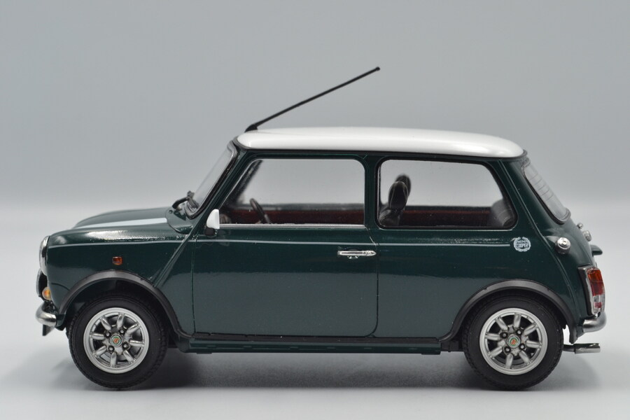 미니 쿠퍼 1.3i (1997) (하세가와 1:24)_2.jpg
