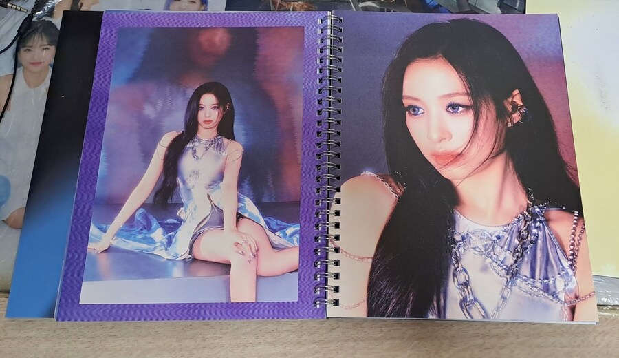 BABYMONSTER 1st FULL ALBUM [DRIP] BINDER Ver._17.jpg