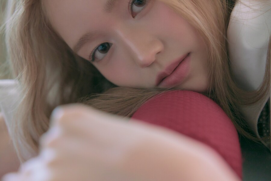 [콘셉트 포토#1] 이즈나 "N/a"_17.jpg