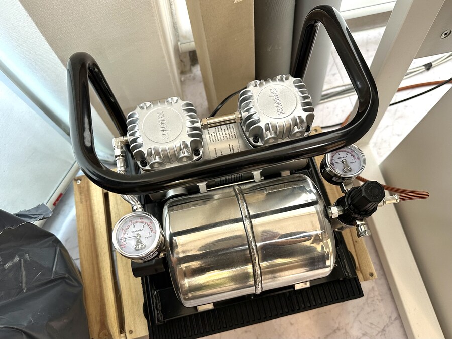 마눌님께서 마련해주신 도색부스 공간입니다._3.jpg