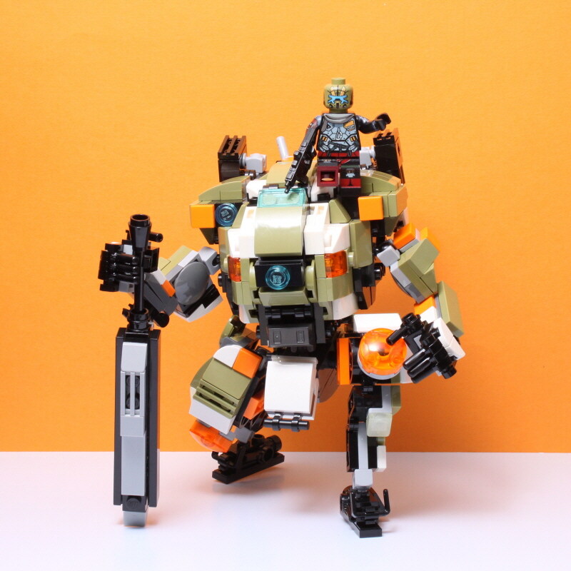 레고로 만든 타이탄폴+파일럿_4.jpg