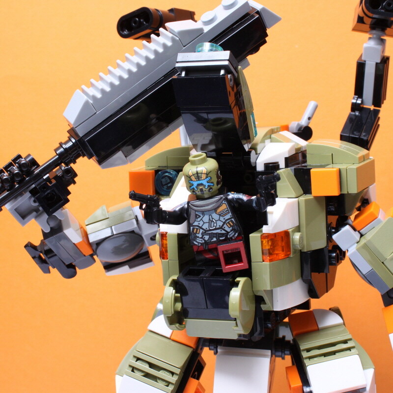 레고로 만든 타이탄폴+파일럿_7.jpg