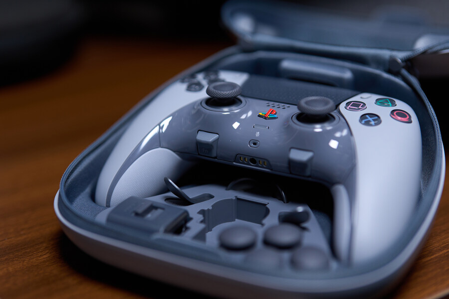 PS 30주년 듀얼센스 엣지 오픈 사진들_12.jpg