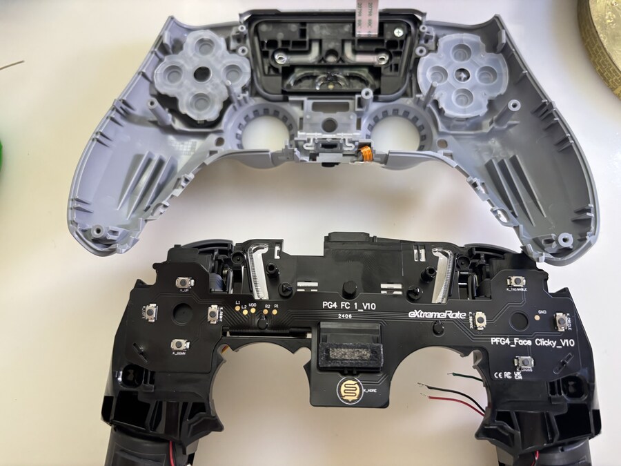 30주년 듀얼센스 분해하였습니다._5.jpg