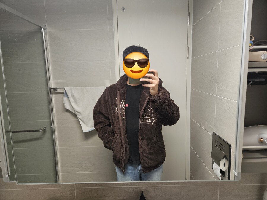 후아유 블프때 후드집업 샀는데 괜찮네요.._2.jpg