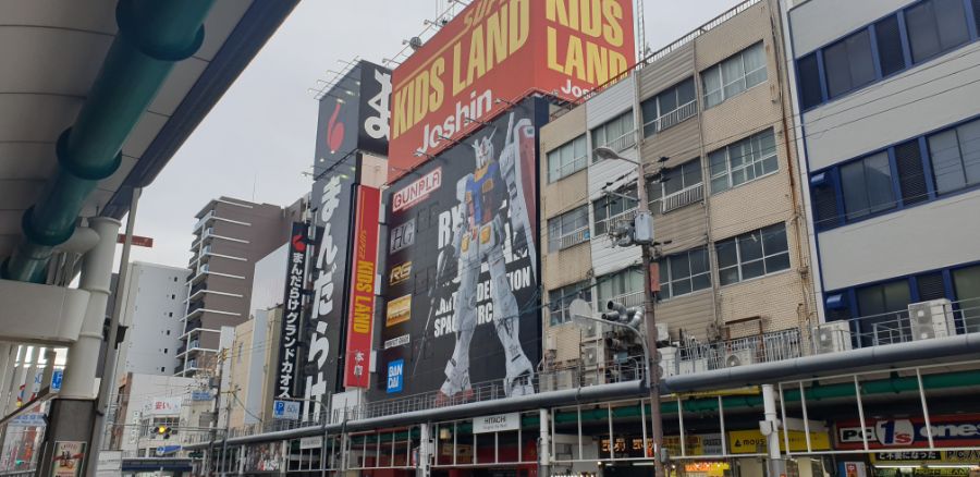 오사카여행 2번쨰이야기-난바역,,하루종일 돌아다니며 오덕쇼핑;-스압-_33.jpg