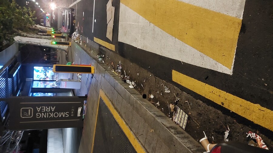 여의도 쓰레기 오지네_1.jpg