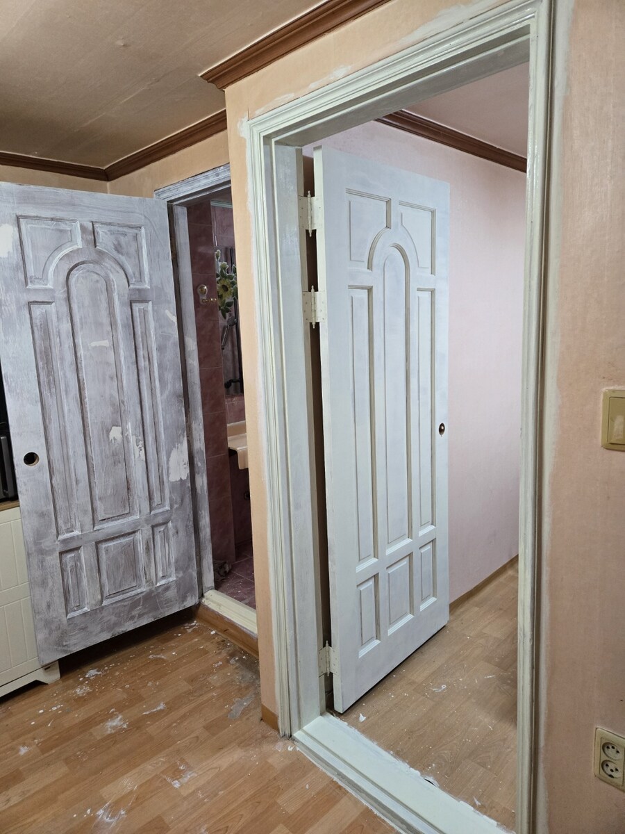 (방문 리폼)난생 처음 페인트 작업을 해봤어요._7.jpg