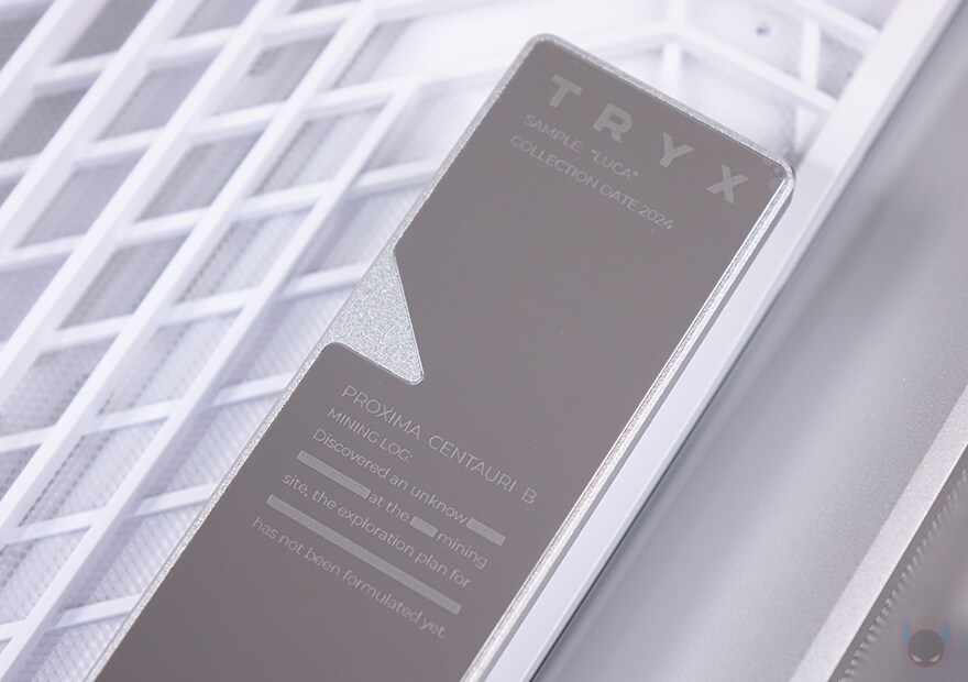 차별화된 플래그십 미들타워 어항케이스! - TRYX LUCA L70_40.jpg