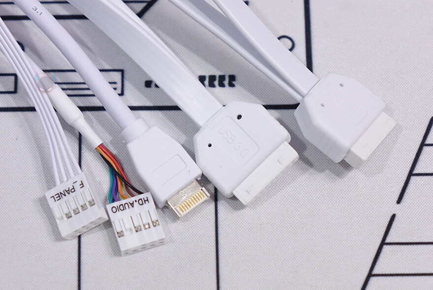 차별화된 플래그십 미들타워 어항케이스! - TRYX LUCA L70_77.jpg