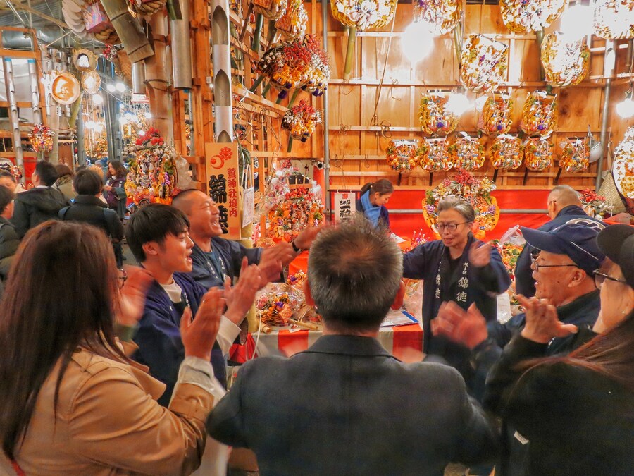 오오토리 신사의 토리노이치 축제_9.jpg