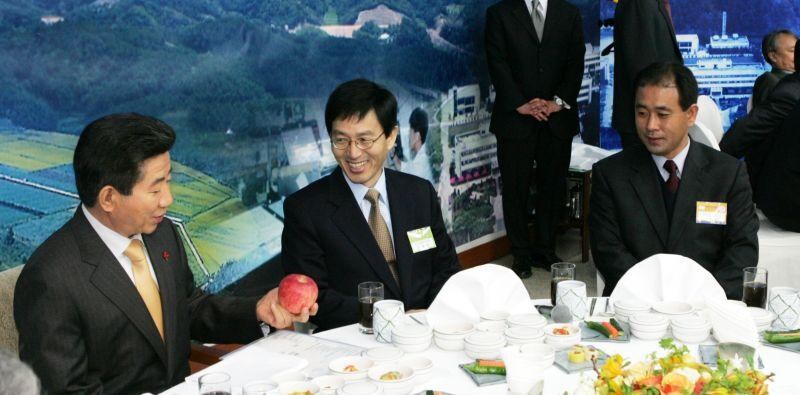 노무현 전 대통령) 20년 전 오늘 찍힌 사진들.jpg_7.jpg
