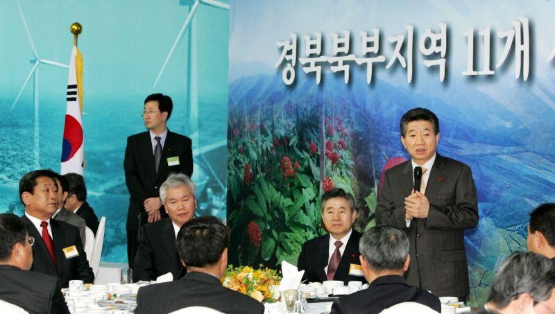 노무현 전 대통령) 20년 전 오늘 찍힌 사진들.jpg_13.jpg