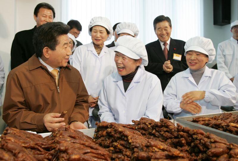 노무현 전 대통령) 20년 전 오늘 찍힌 사진들.jpg_29.jpg