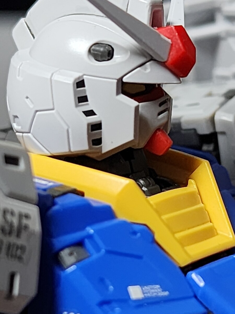 RG 2.0 퍼스트 건담 헤드 수정부품_1.jpg