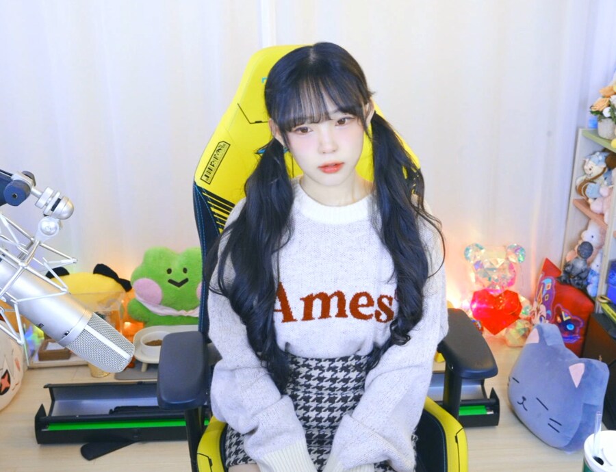 새봄TV] 완벽한타인 같이보기+멘헤라게임_1.png