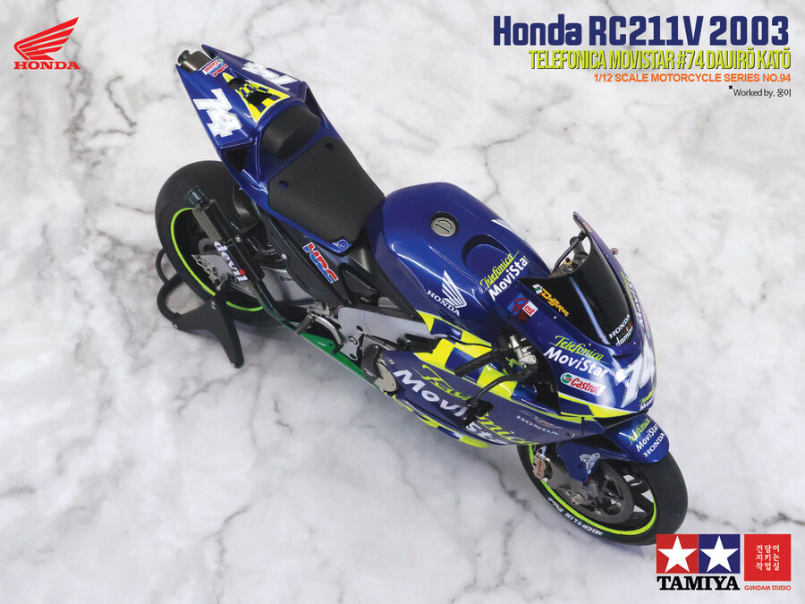 Honda RC211V 03 Telefonica Movistar #74_23.jpg