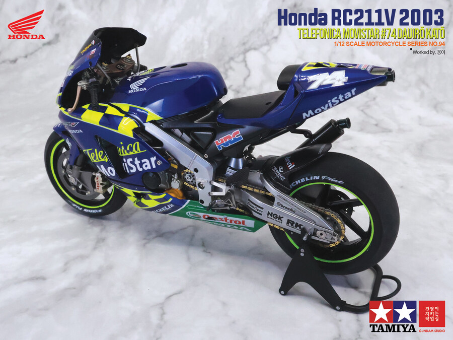 Honda RC211V 03 Telefonica Movistar #74_26.jpg