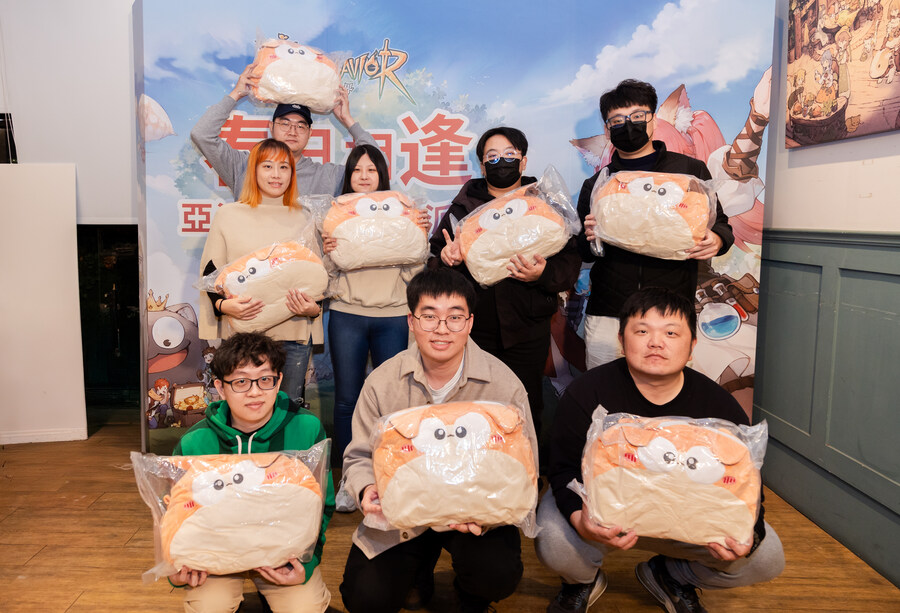 아시아 1위 기사단 축하파티 뜨거운 현장, 북극 대형 보상이 공개됩니다!_5.jpg