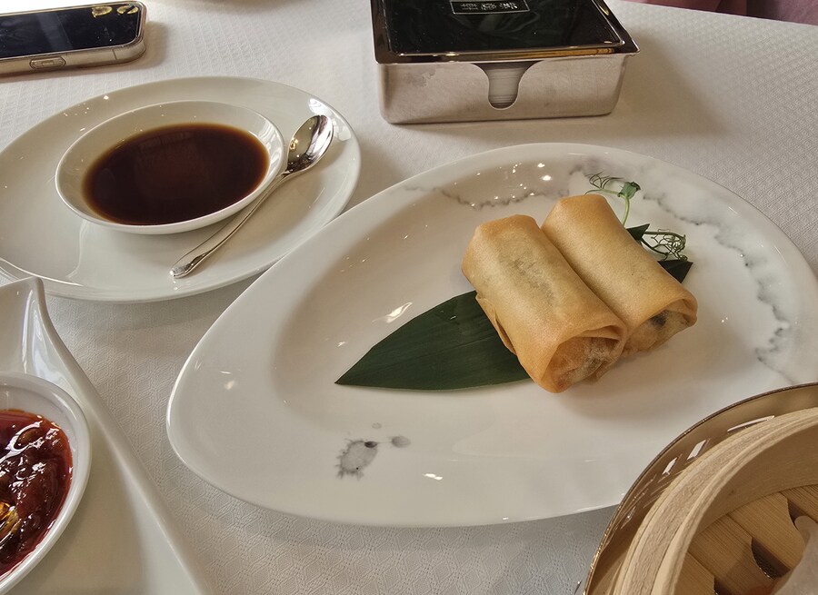 마카오 미슐랭 1스타 지얏힌(Zi Yat Heen)_4.jpg