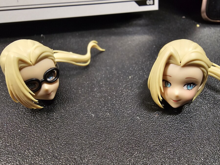 장혼희) 할리퀸 가조립 사진입니다._3.jpg