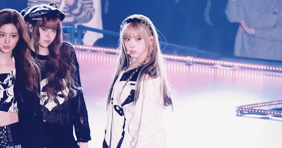 어느 아이돌의 일상과 무대 위의 모습.jpg_10.png