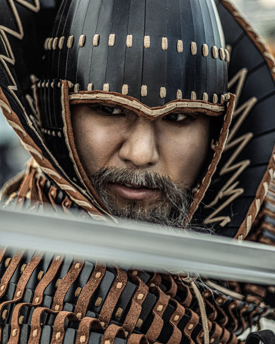 한국의 고대갑옷을 입다. (직접만든)_1.jpg