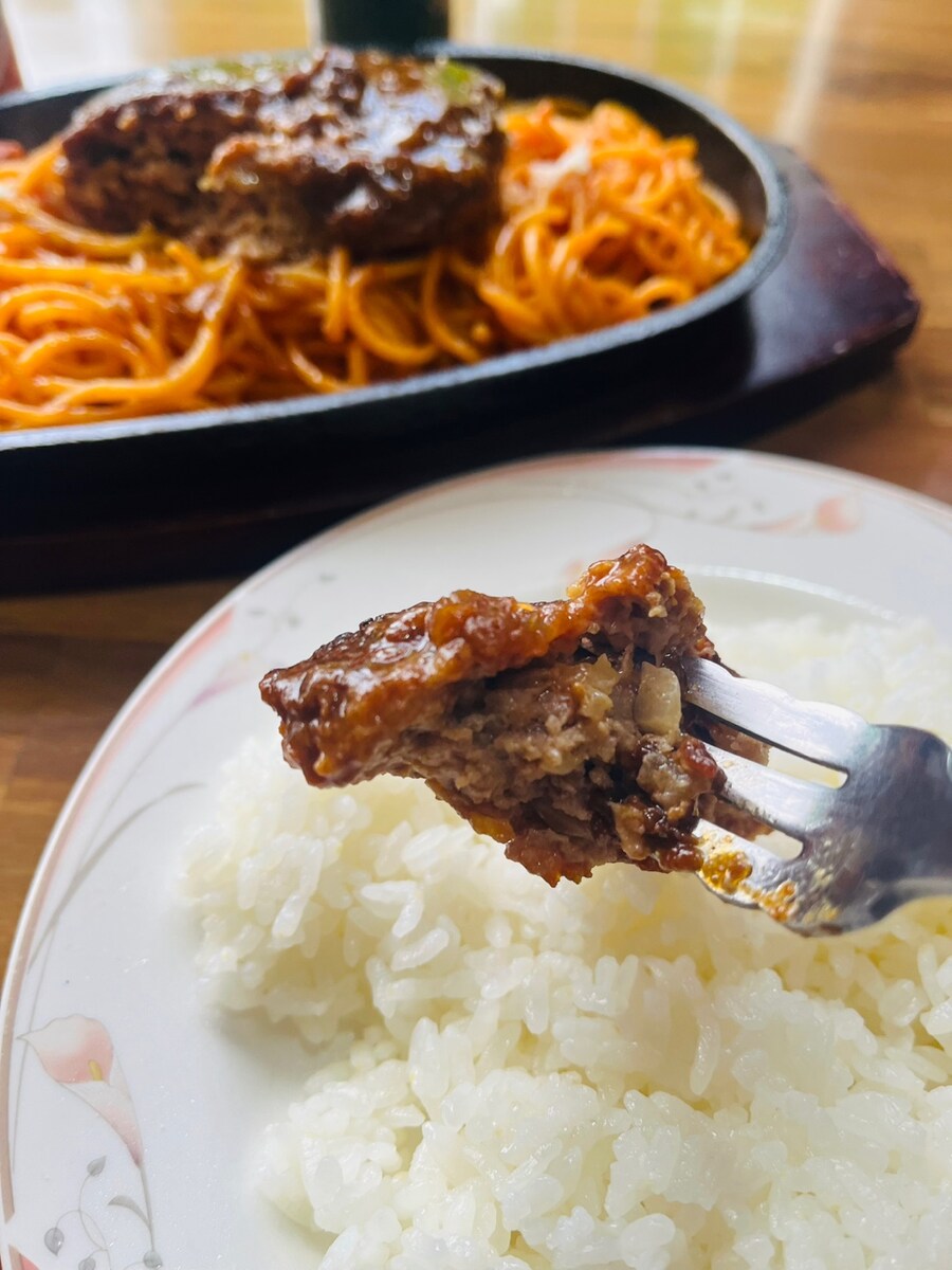 고쿠라역 부근 노포 다방에서 점심 "햄버거 스테이크 나폴리탄 & 밥"_7.jpg