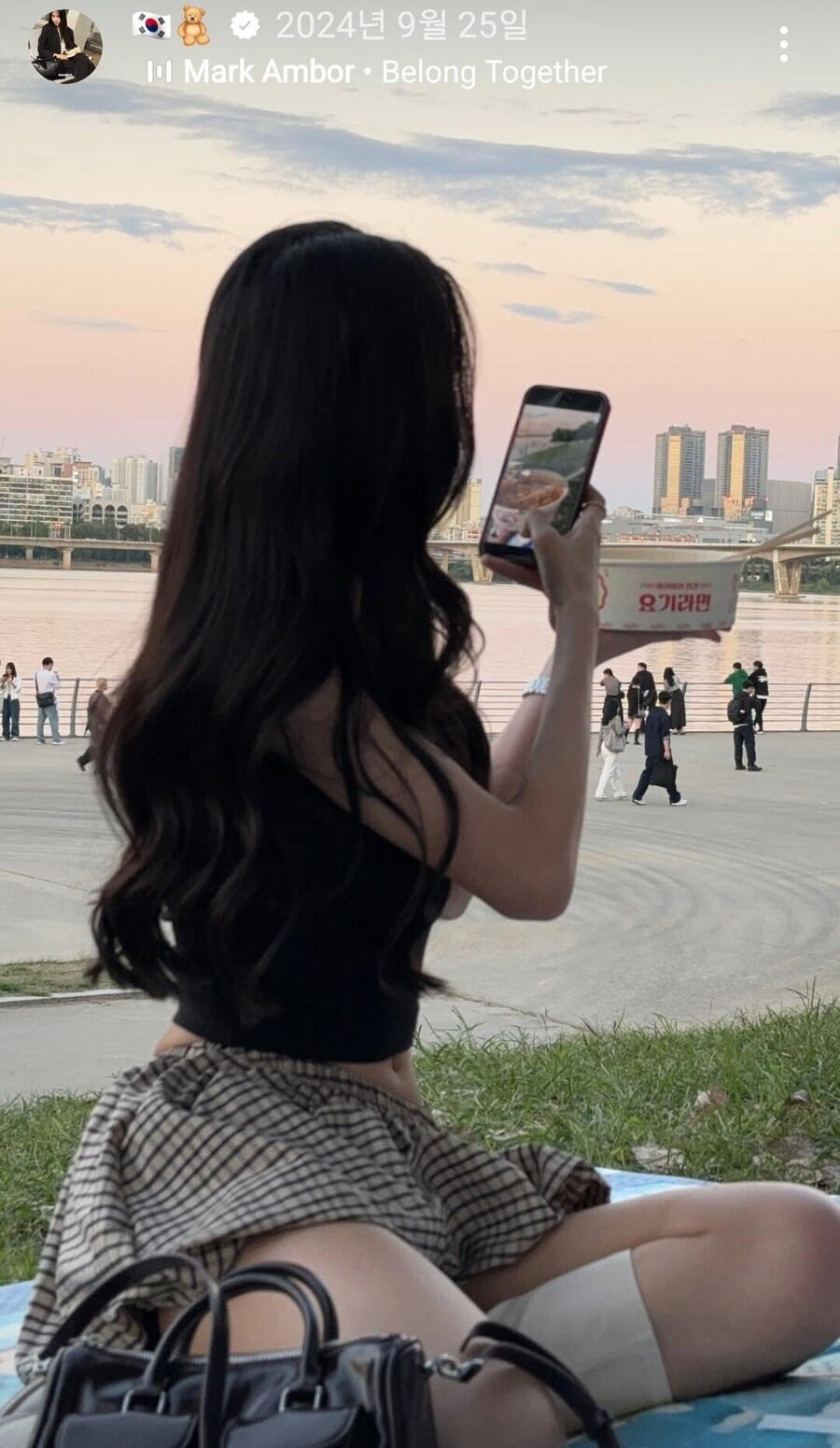 태국 미인대회에서 1위먹고 배우하는 존예 인플루언서 .jpg_6.jpg