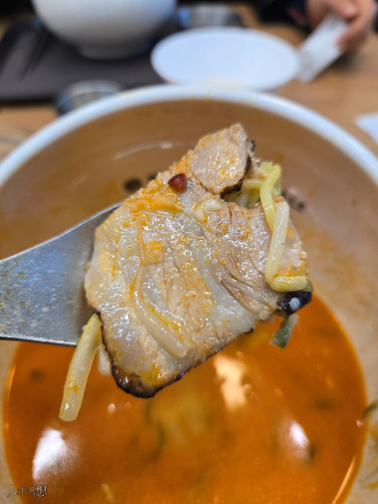 얼큰 돼지국밥, 풀(Full) 토핑 탄탄면._12.jpg