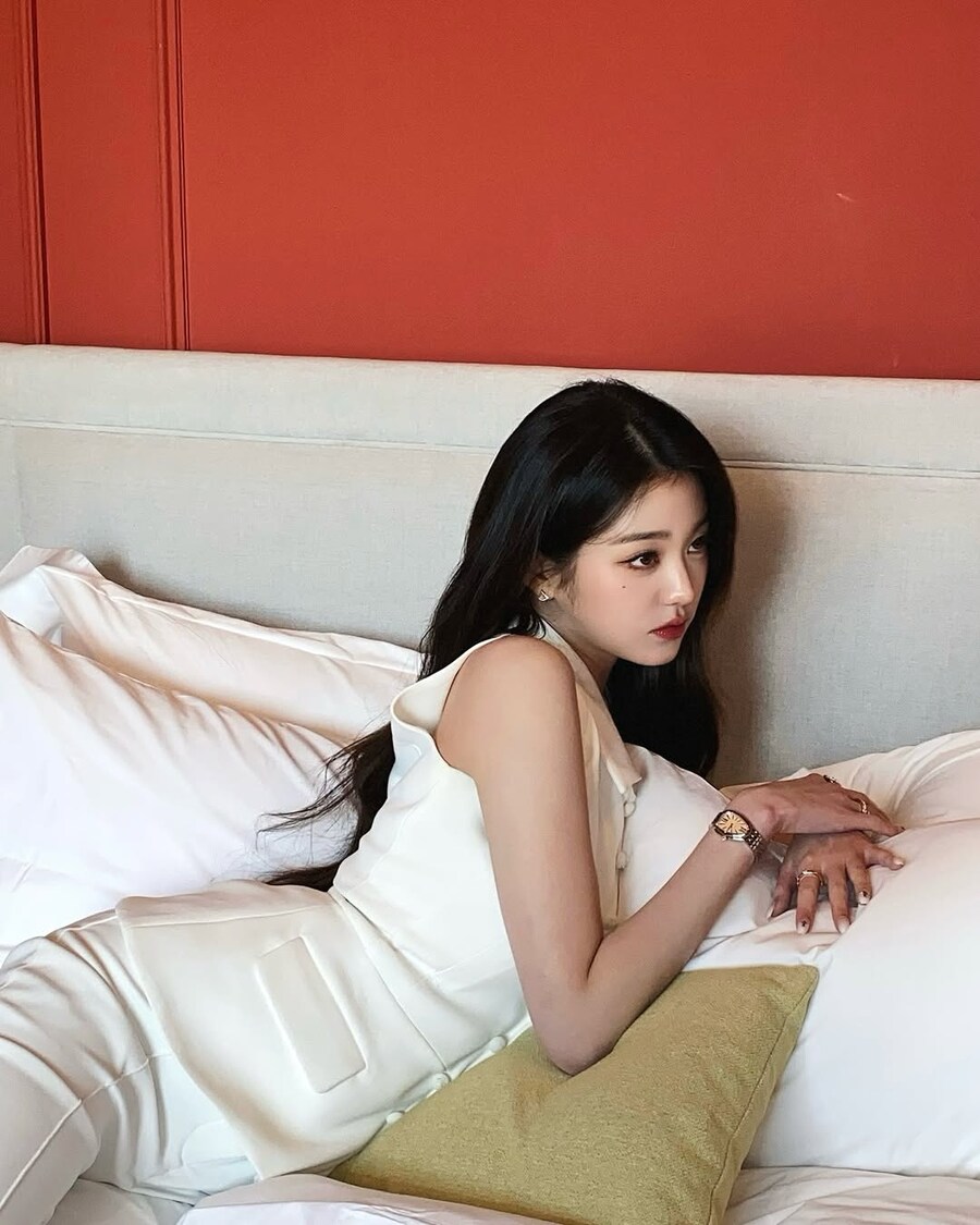 ‘럭키비키’ 장원영, 윙크 플러팅 남발... 졸음 확 깨네_3.jpg