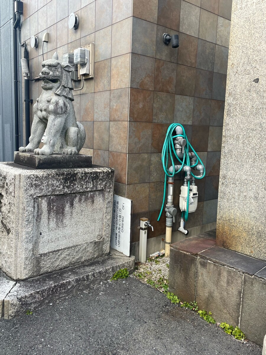 뒷골목길의 하츠네 미쿠_1.jpg