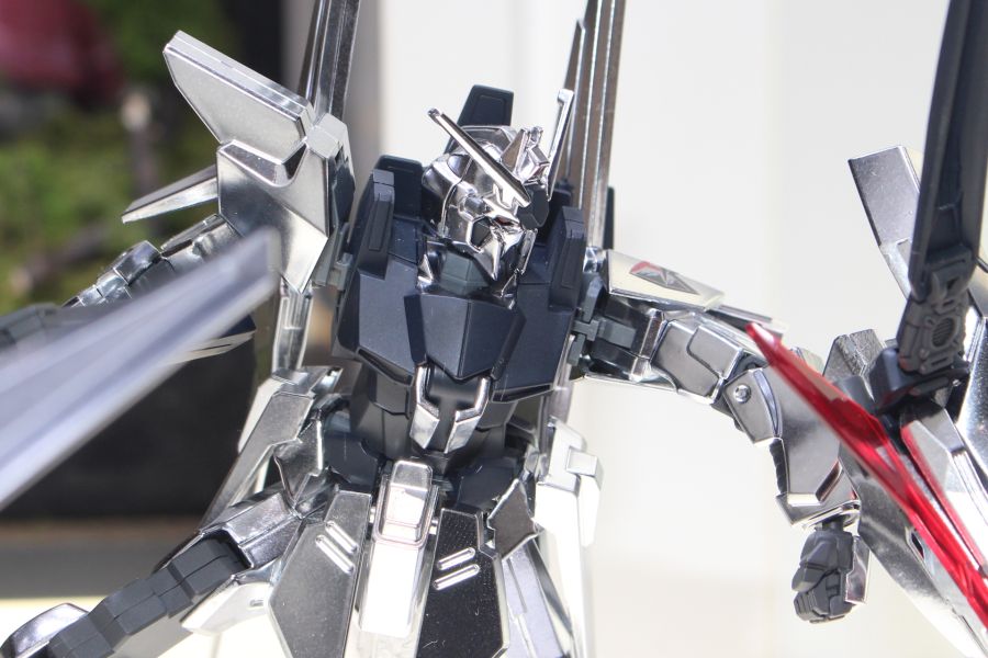 HGUC 1/144 델타 자인 전시 사진_4.jpg