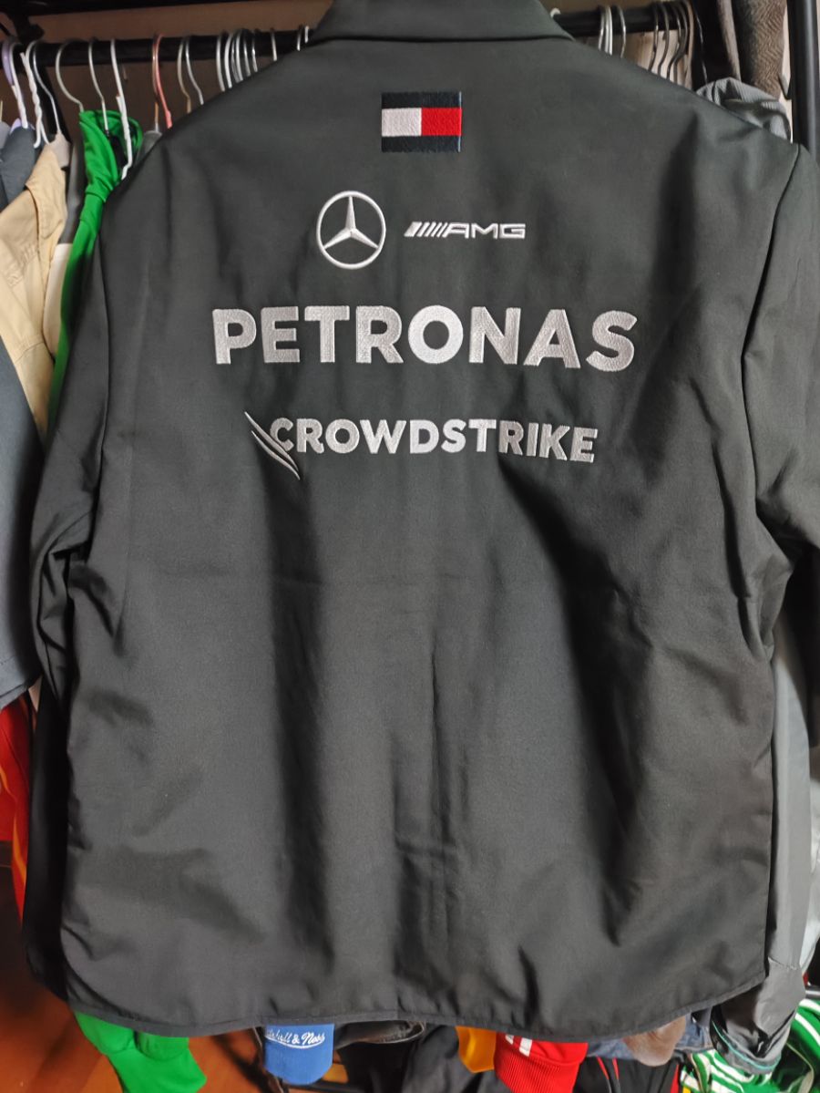 세일해서 질러버린 F1 굿즈들 (의류+모자)_3.jpg