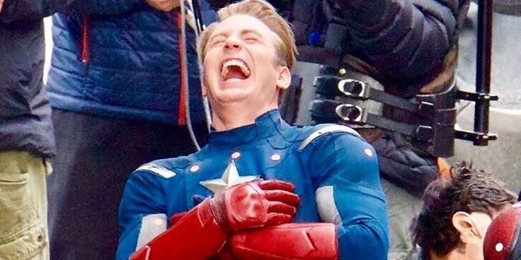 MCU) 2대 캡틴을 맡았을 때 팔콘 배우가 처음 한 생각._9.jpg