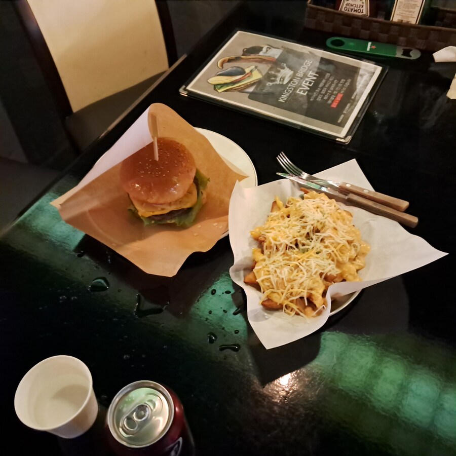 진짜 진짜 맛있는 수제버거집안산 킹스턴브릿지