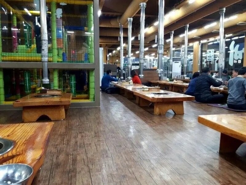 점점 사라지는 추세인 고깃집 유형_1.jpg