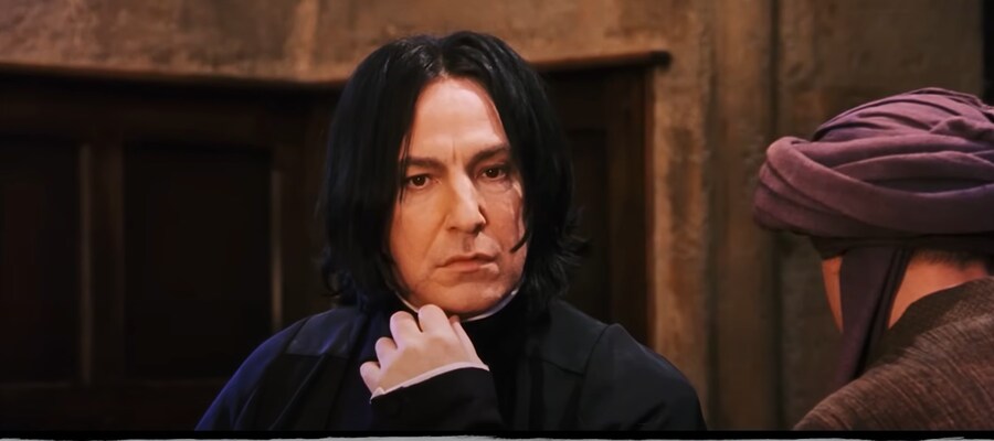 영화에서 스네이프 교수의 연기에 디테일이 있었던 이유_1.png