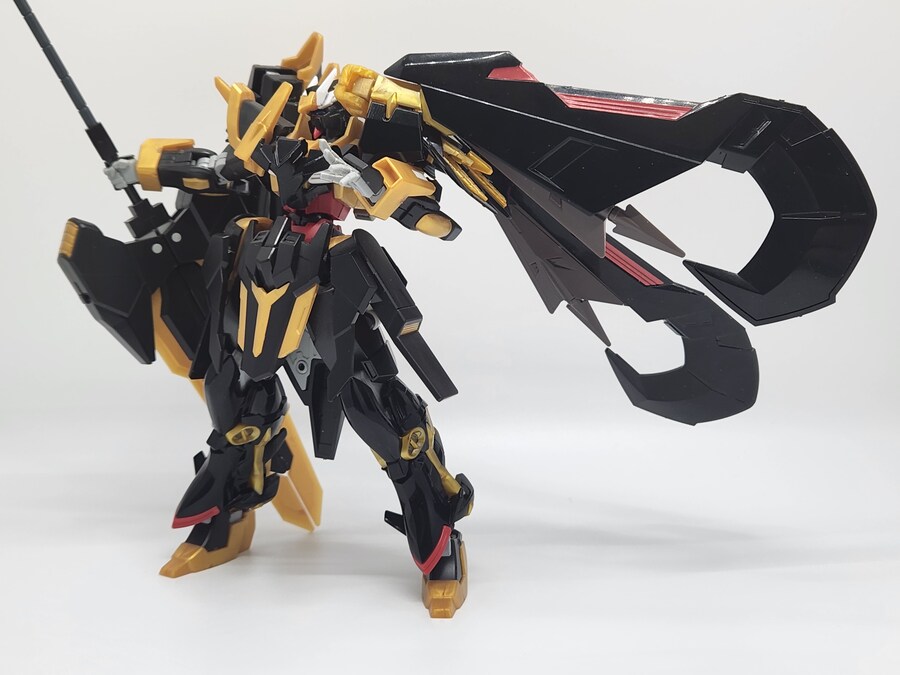 [HG]건담 슈발츠클라우에_8.jpg